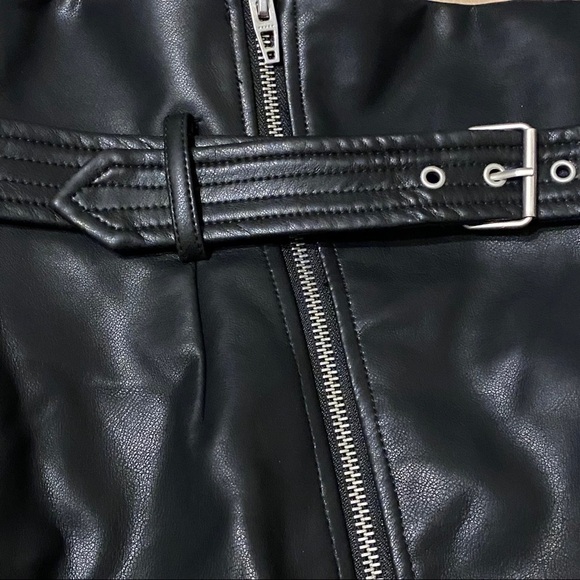 Blank NYC It Takes Two Faux Leather Skirt 28 - Picture 3 of 9